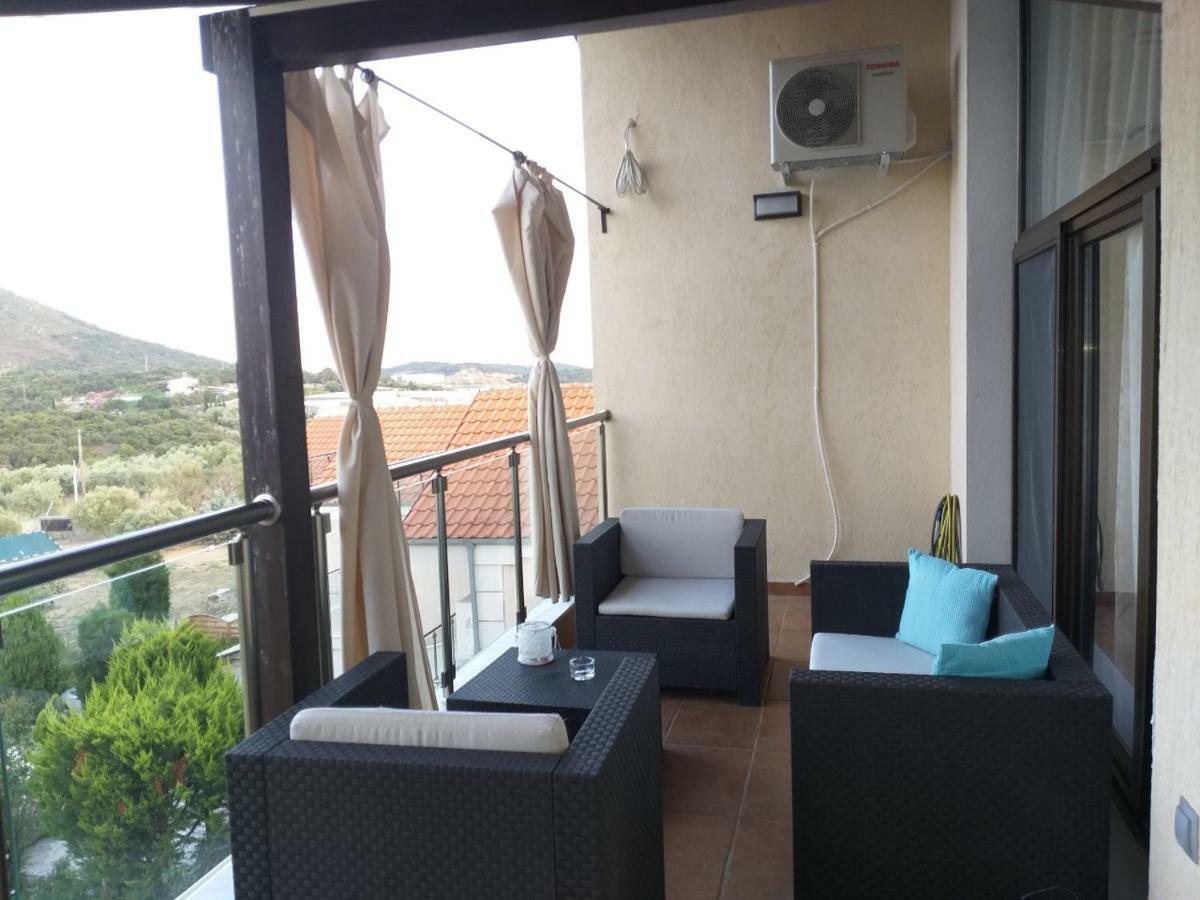 Villa Le Attique à Nea Iraklitsa Extérieur photo