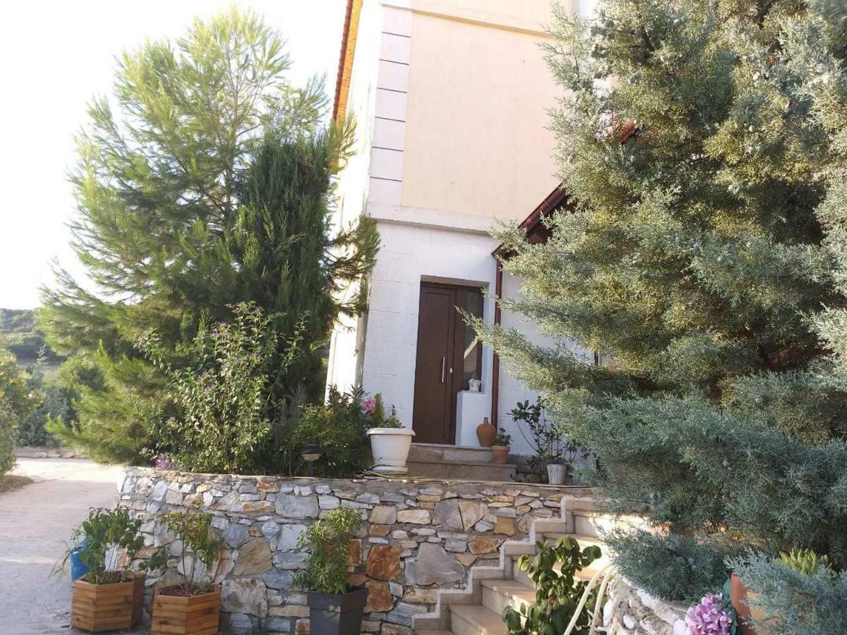 Villa Le Attique à Nea Iraklitsa Extérieur photo